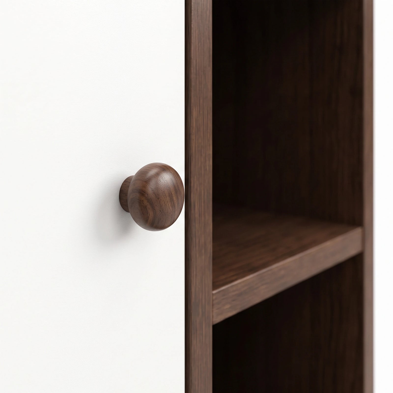 Komoda Nora orah - detalj drvene ručke